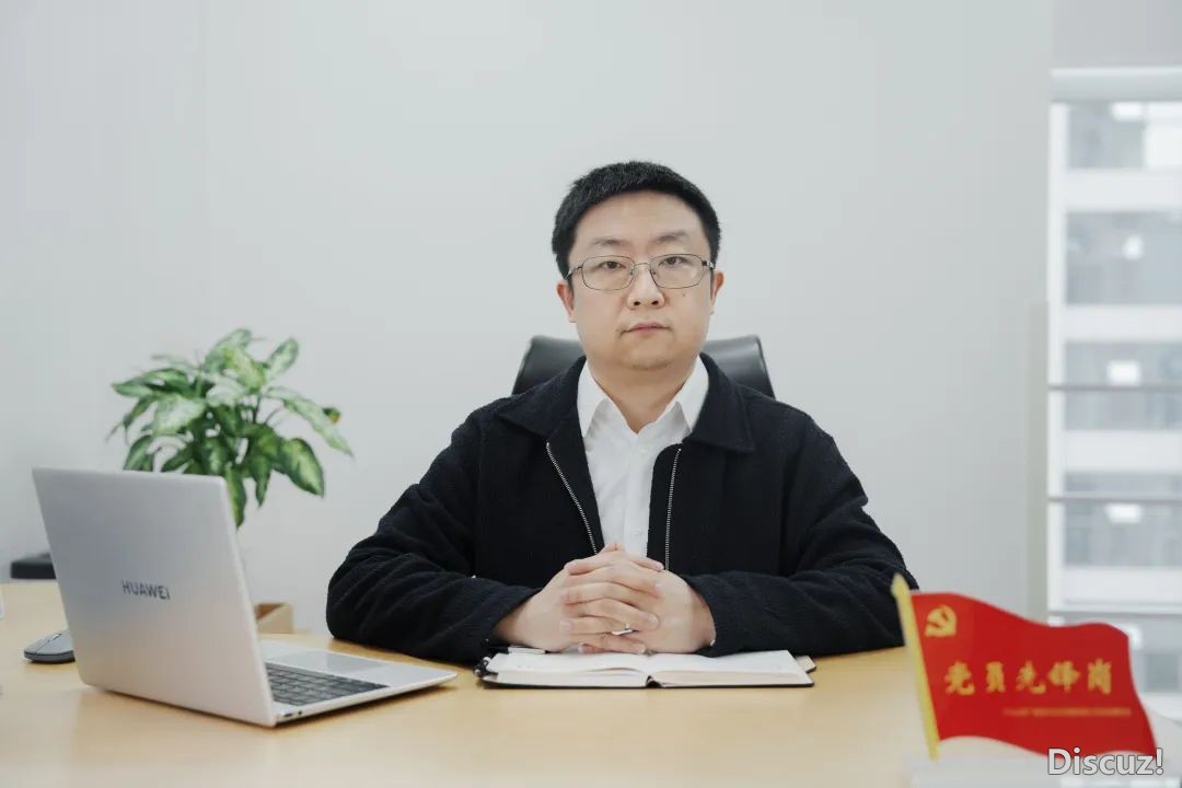 成皆台AIGC立异使用事情室担当人吴雷:将手艺纳入支流代价框架,建立人机同死的新式消耗干系w2.jpg