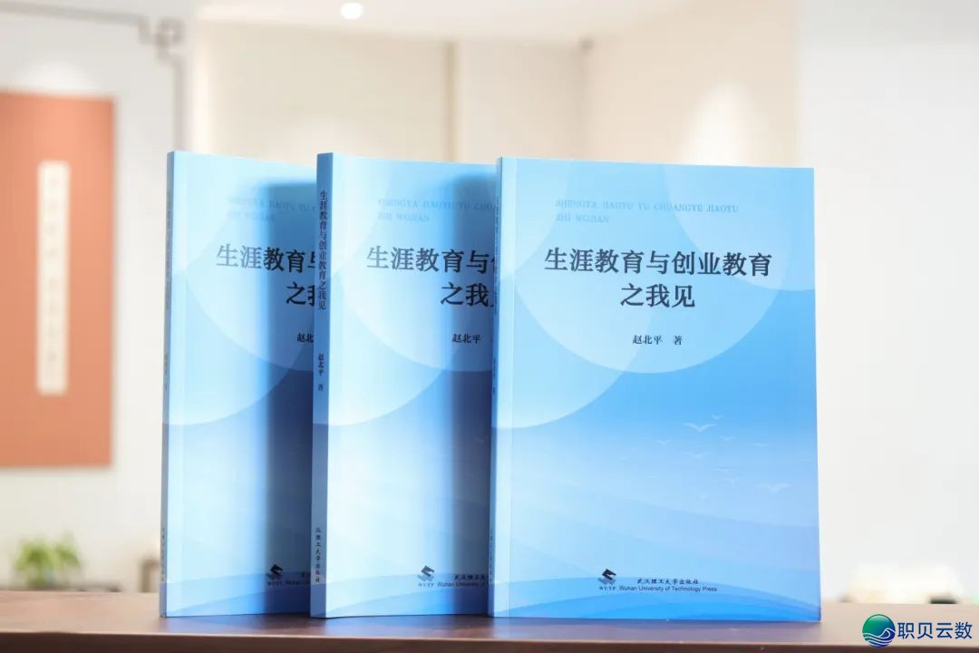 C217!DeepSeek的挑选w22.jpg