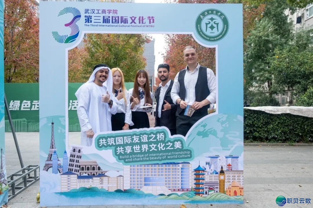 C217!DeepSeek的挑选w53.jpg