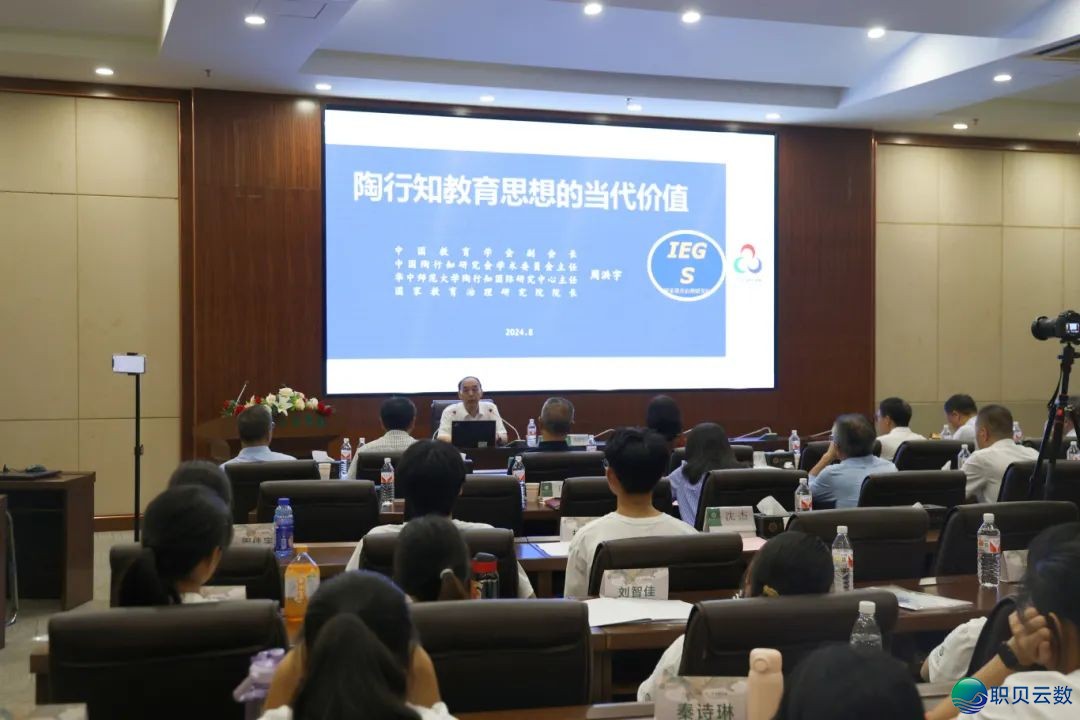 C217!DeepSeek的挑选w56.jpg