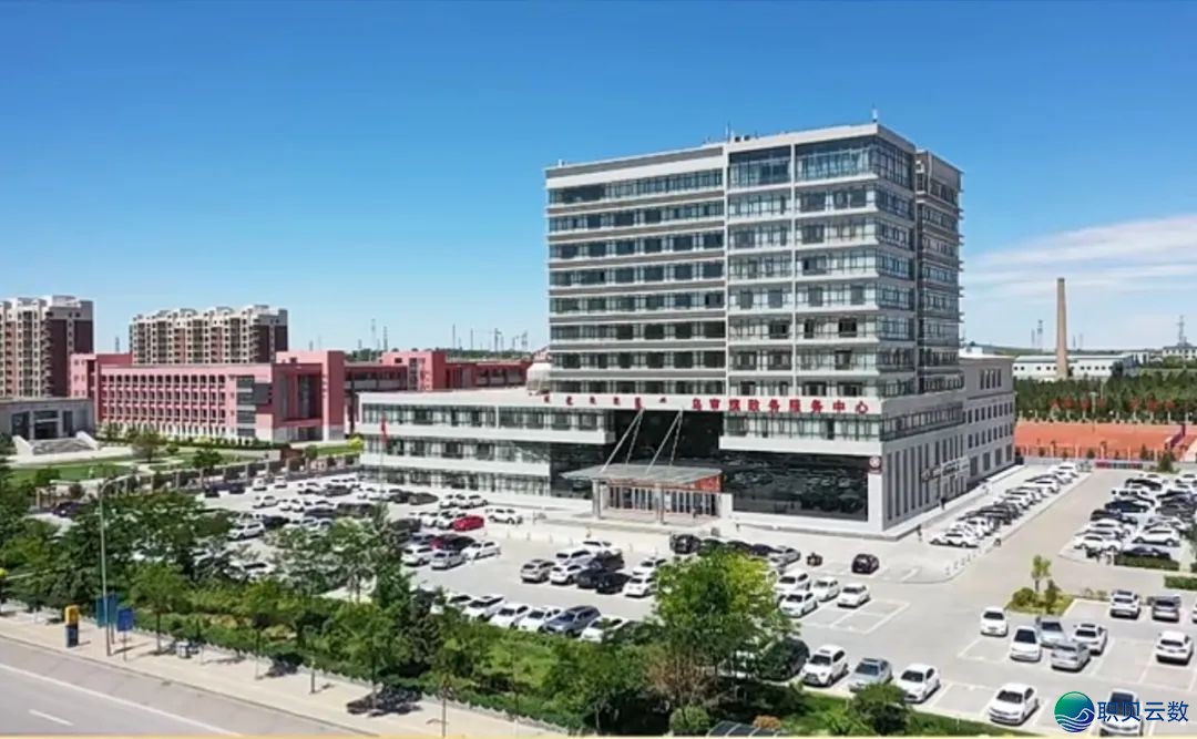 沉磅!黑审旗政数局引进DeepSeek!“1900+营业”AI智能效劳w2.jpg