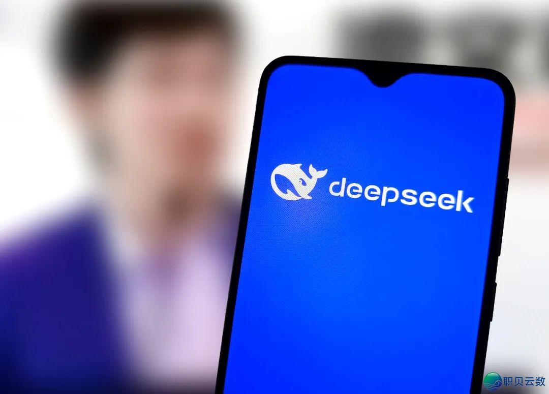 DeepSeek又革新了,等候梁文锋“炸场”w3.jpg