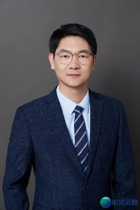 王鹏西席:DeepSeek引发-企业互联网营销新方法的实践齐路子w2.jpg