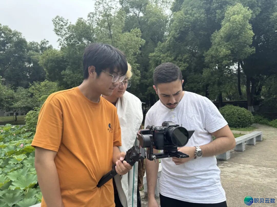 AIGC新媒介事情室,招新 !!��(欢送更生、须生共同去玩!)w27.jpg