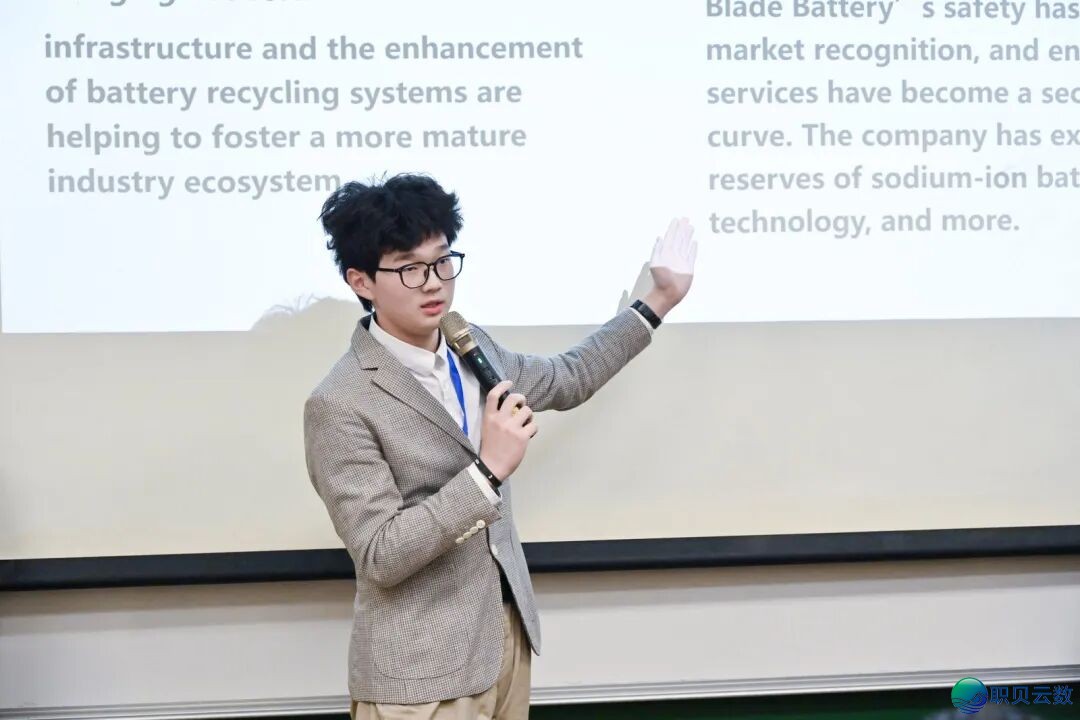 暑假民间夏校 喷鼻港年夜教【野生智能取贸易使用】笼盖计较机科学取手艺、野生智能、硬件工程、疑息取通信工程、机械野生程、电子科学取手艺w20.jpg