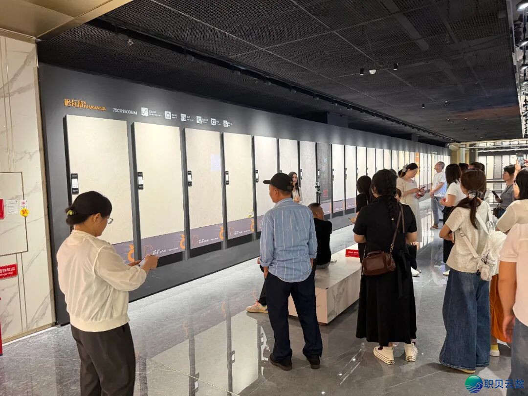 金牌资讯|金牌亚洲2026新零售AI新增加末端赋能交换会(佛山站)美满支民!w7.jpg