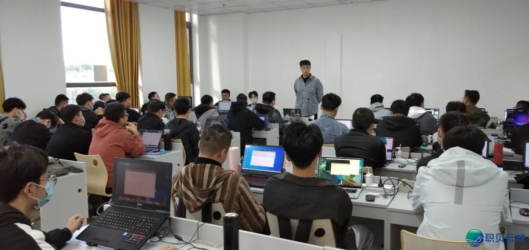 AI 年夜模子工程师的一天!w7.jpg