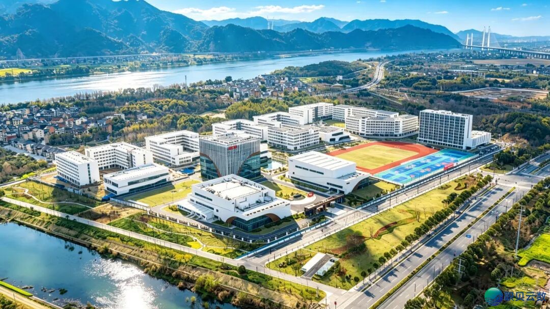 挨制AIGC影望财产新洼地!华夏桐庐·富秋江影望科技产学树模区 AIGC下科技影望创造中间浩荡动身w4.jpg