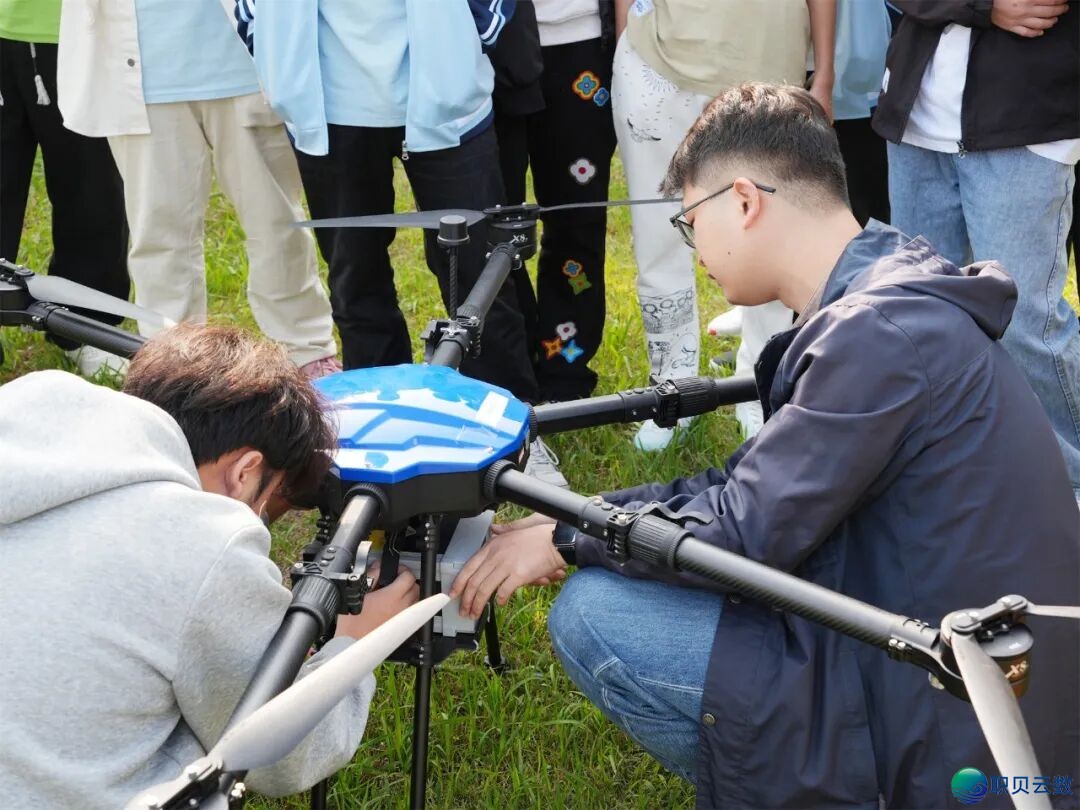 【2026 年夏秋季招死简章】AIGC 数字媒介使用 | AI 赋能数字创意,下薪赛讲等您去w26.jpg