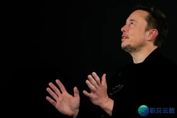 马斯克终于认怂:中国是特斯拉机器人最大劲敌